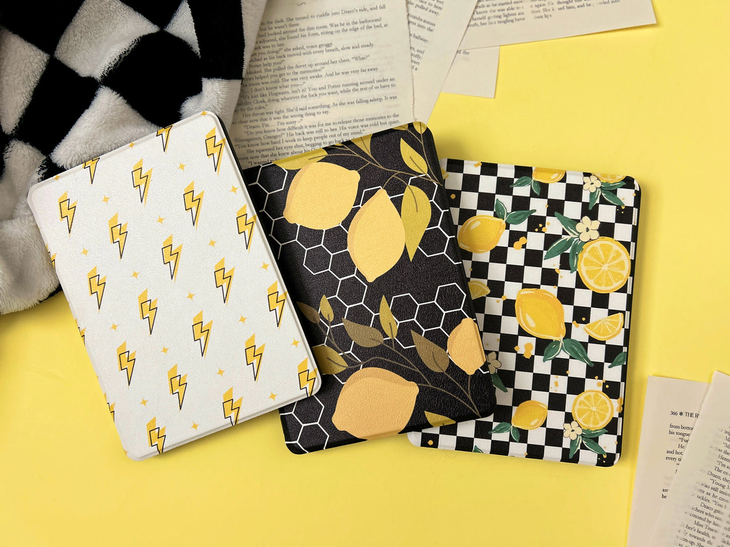 Kindle Case Cover for 2021 6.8" Kindle Paperwhite 11th Generation - Honeycomb Lemons