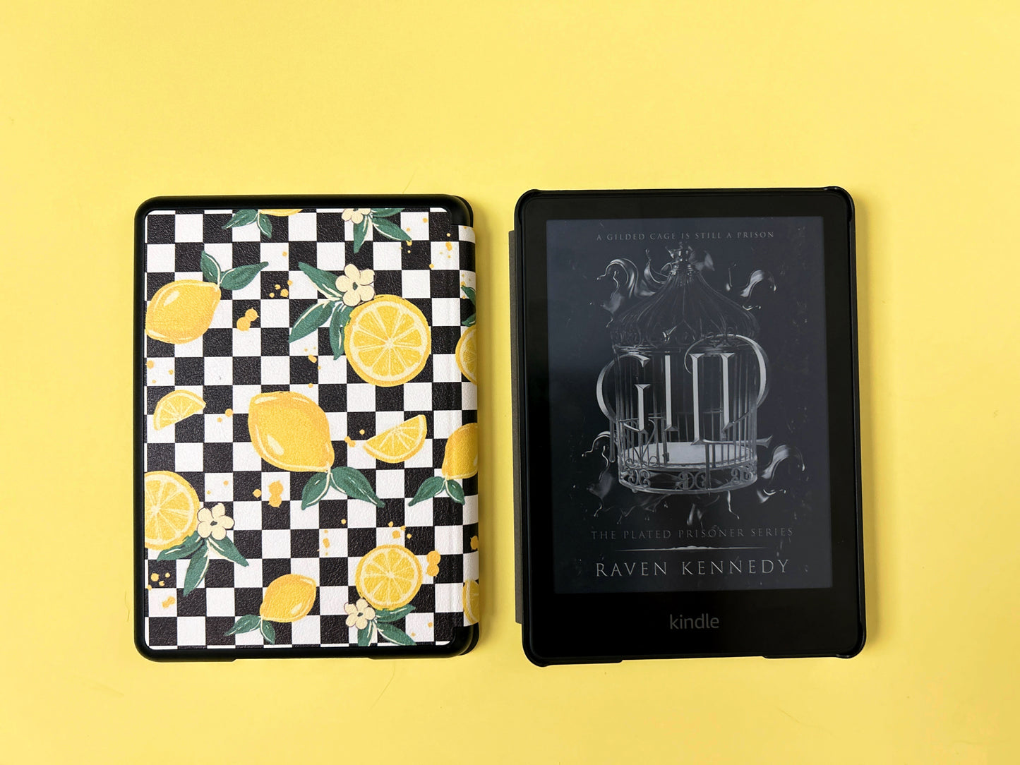 Kindle Case Cover for Kindle 6.8" Paperwhite OR Kindle 6" Basic - Checkered Lemons