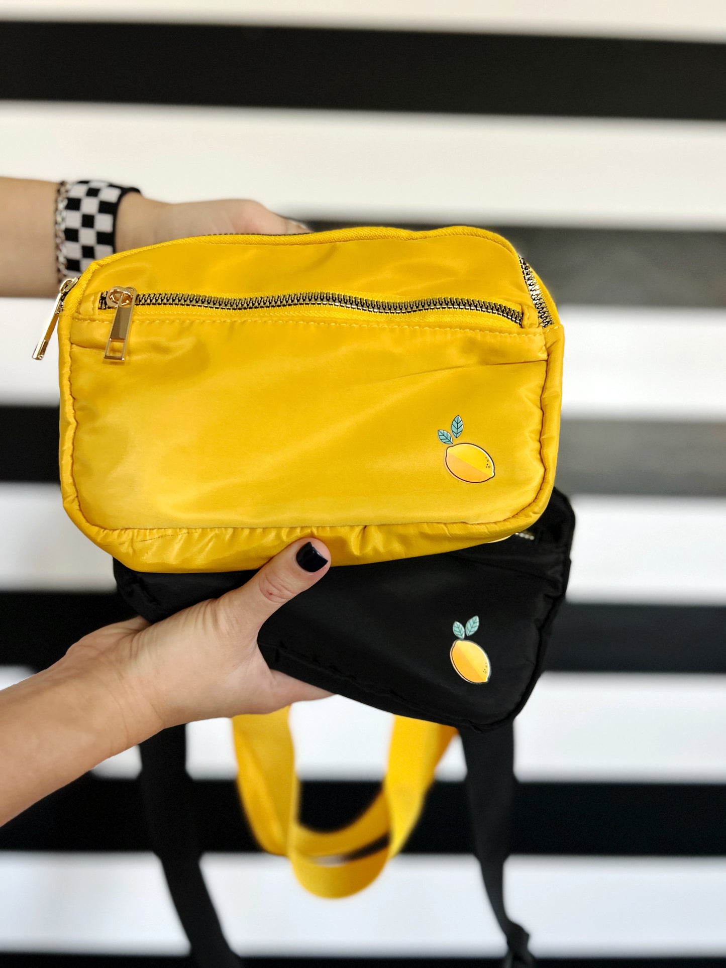 Little Lemon Crossbody Kindle Bag - Black