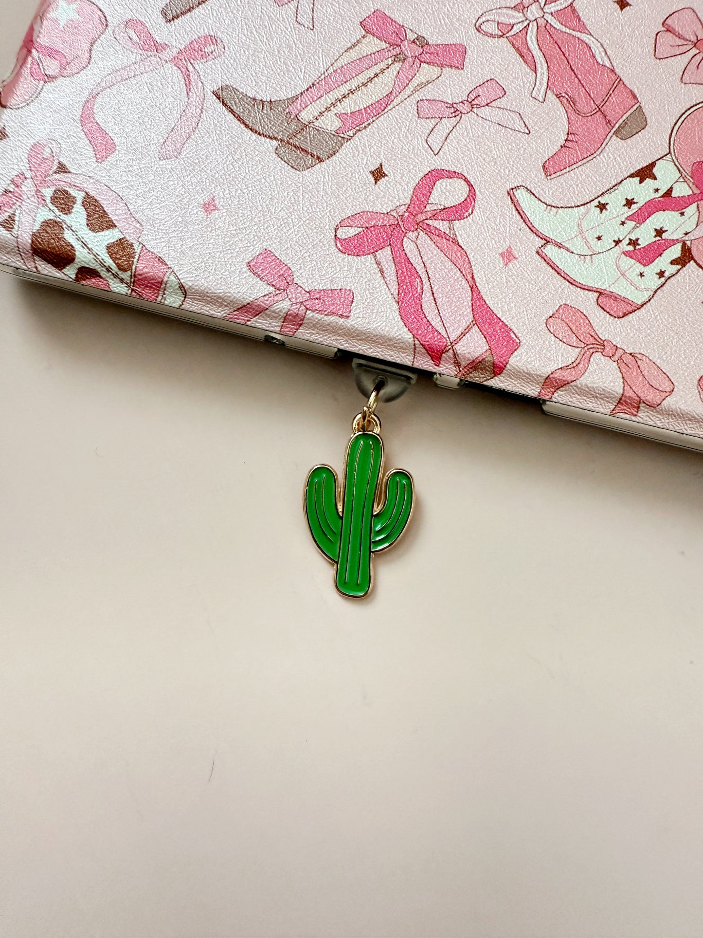 Kindle Dust Plug Charm - USB-C Kindle Charm - Light Green Cactus