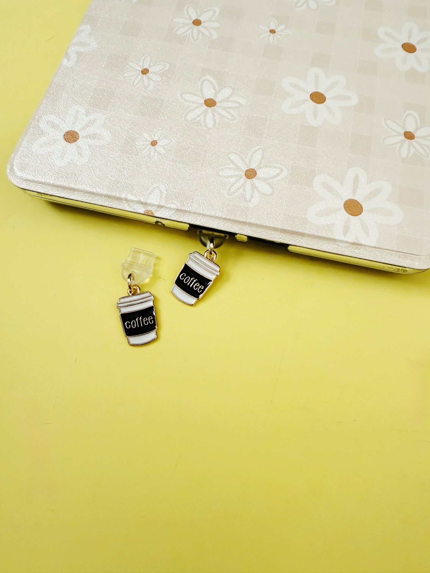 Kindle Dust Plug Charm - USB-C Kindle Charm - Coffee Cup