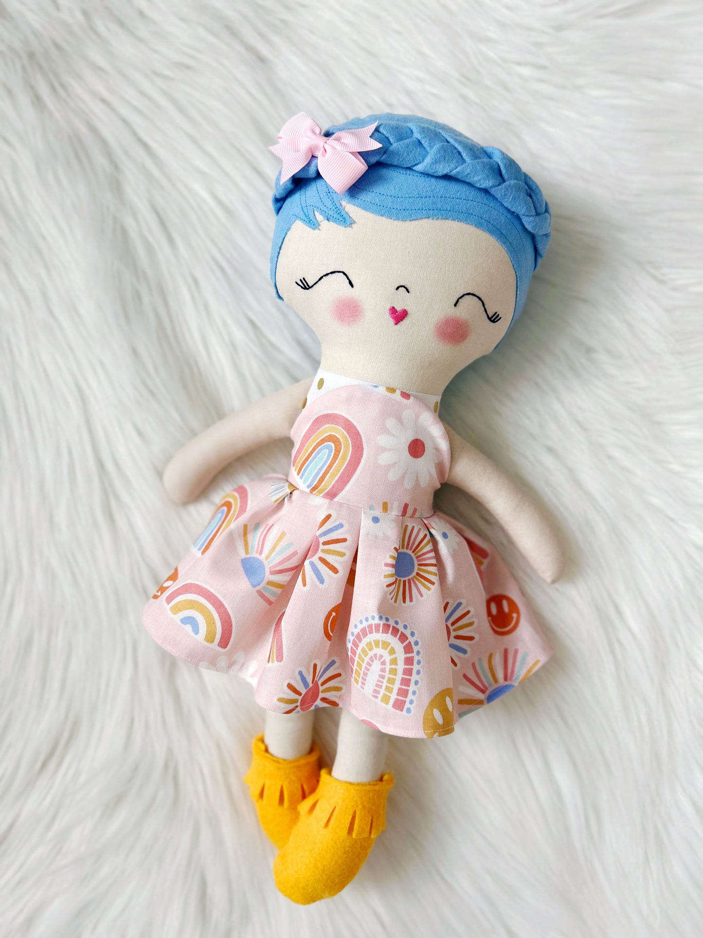 Elain - Peluche à habiller prête à être expédiée