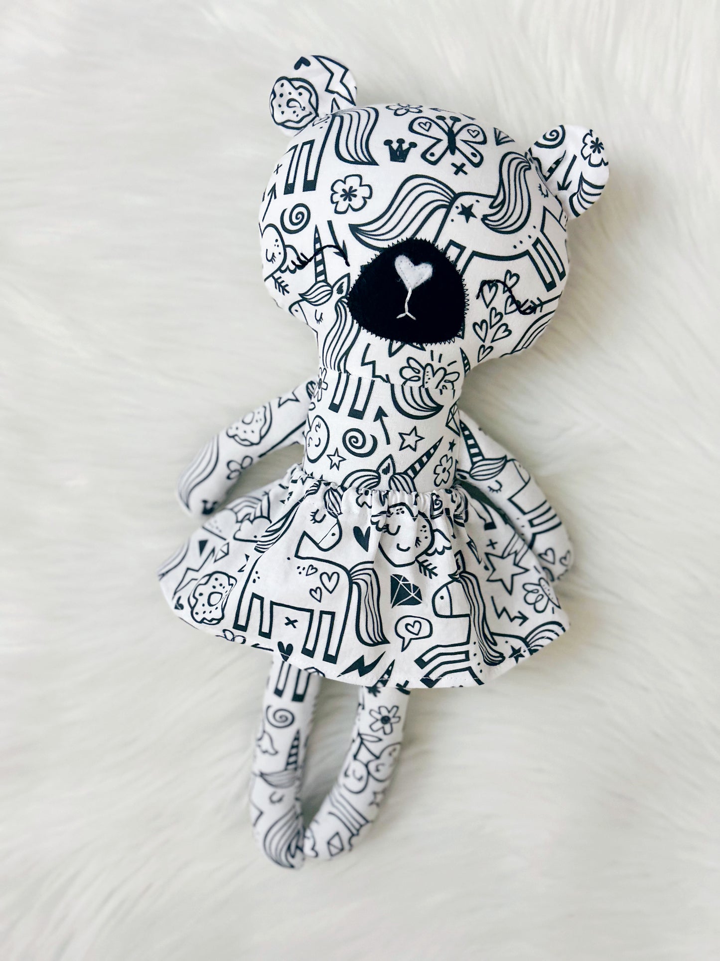 Scribbles Bear - Magie de la licorne avec un nez noir